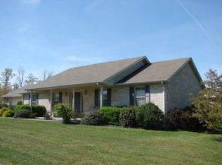 204 Willow Ave, Berea, KY 40403