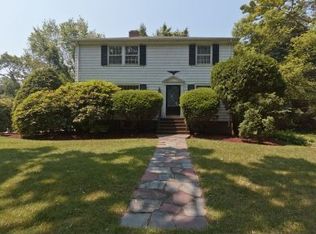 7 Lawn Ave, Lexington, MA 02421