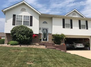21 Oakbrooke, Troy, IL 62294