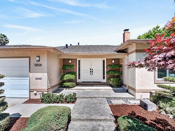 4th image of 5858 Corumba Ct