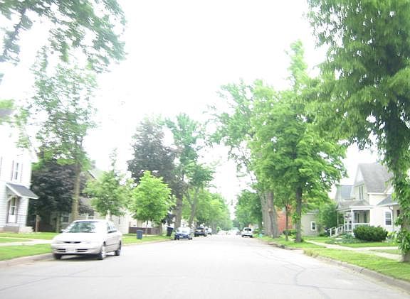 5th image of 117 N 2nd Ave