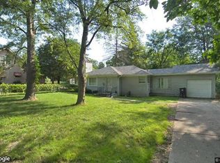 16580 Ridge Rd, Detroit, MI 48219