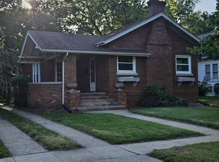 2016 Melrose St, Rockford, IL 61103