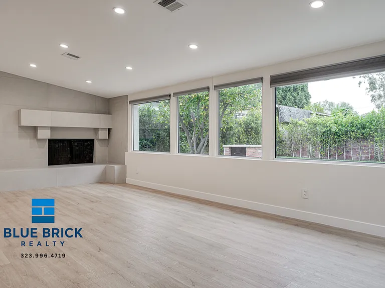 5620 1/2 Radford Ave — Photo 6