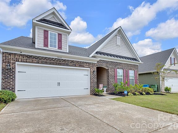 3rd image of 1935 Copper Path Dr