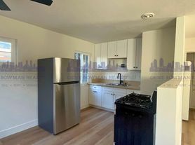 3545 44th St