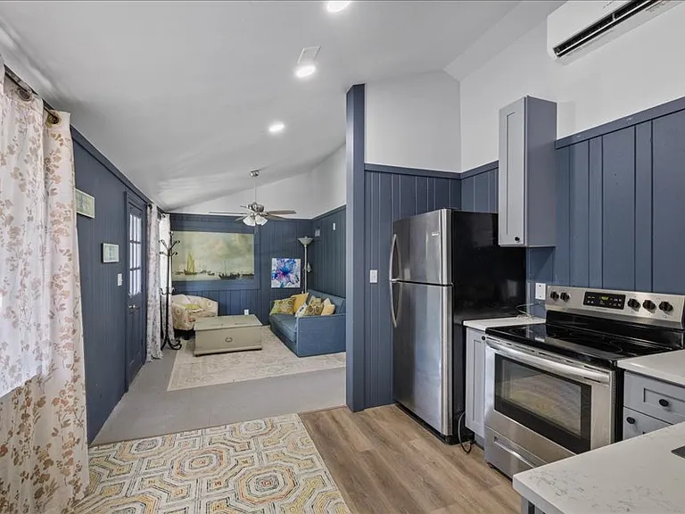 3022 Beach Blvd S #2 — Photo 7