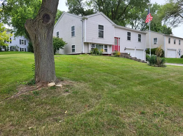 14 N Bereman Rd, Montgomery, IL 60538