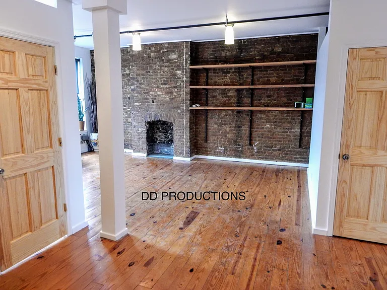 302 Metropolitan Ave #3R — Photo 1
