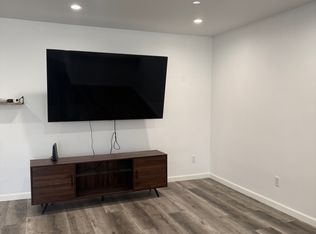 4255 W 5th St APT 205, Los Angeles, CA 90020