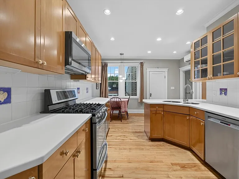 138 Sewall Ave #C — Photo 18