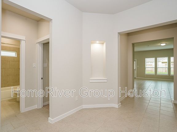 4th image of 8431 Bay Orchard Dr