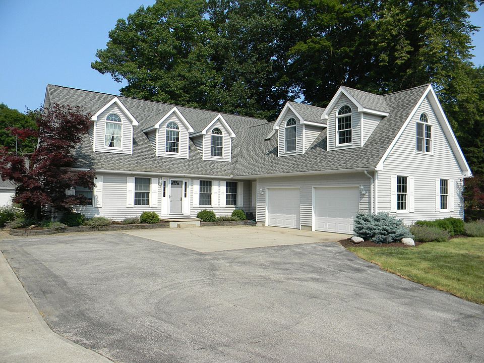 1st image of 1455 S Lakeshore Dr