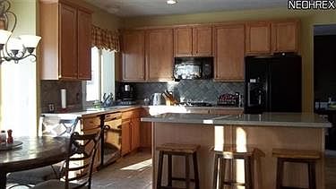 3rd image of 35263 Emory Dr
