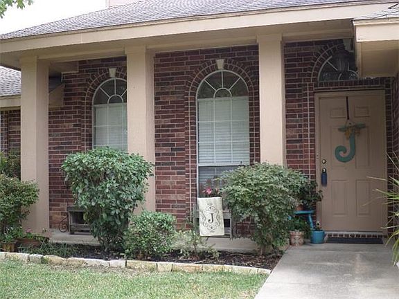 2nd image of 2409 Northlawn Dr