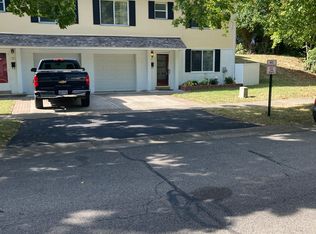 17 Burley Cir, Cincinnati, OH 45218