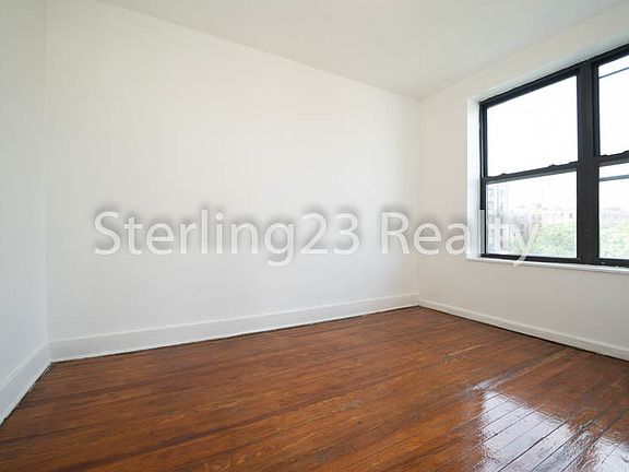 5th image of 3944 24th St APT 6C