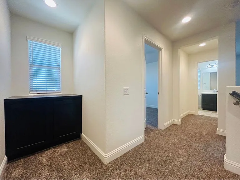 1172 Fox Field Ln — Photo 7