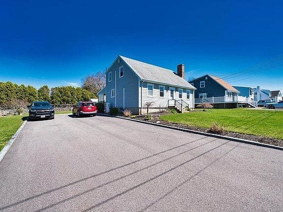 2nd image of 70 River Rd
