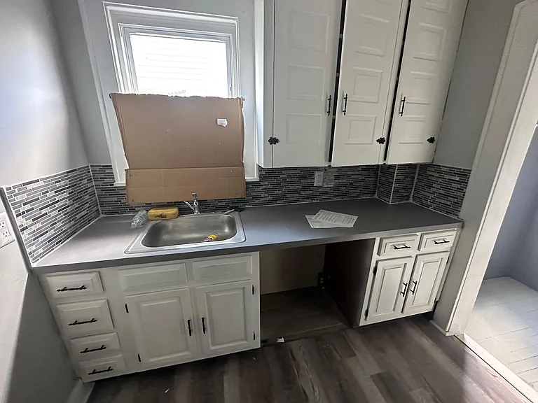 1351 Logan Ave NW — Photo 10