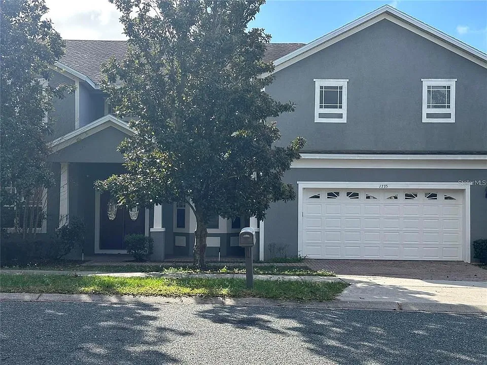 1735 Southern Oak Loop