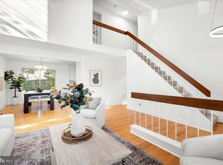 1001 Trinity Gate St, Herndon, VA 20170
