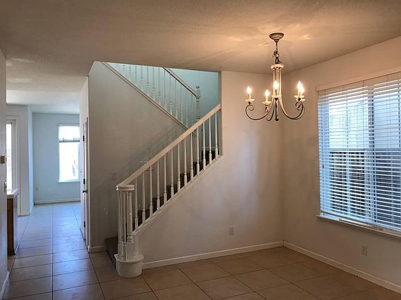 3rd image of 1231 Valley Glen Dr