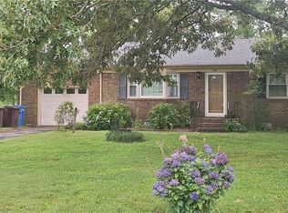 2423 Herring Ditch Rd, Chesapeake, VA 23323