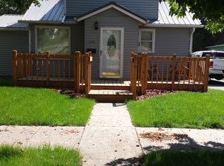 1040 5th St N, Carrington, ND 58421