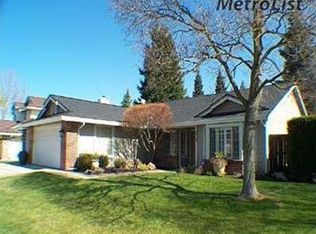 9319 Whittemore Dr, Elk Grove, CA 95624