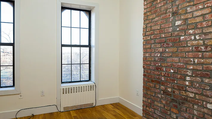 Rented by Nooklyn NYC LLC | media 8