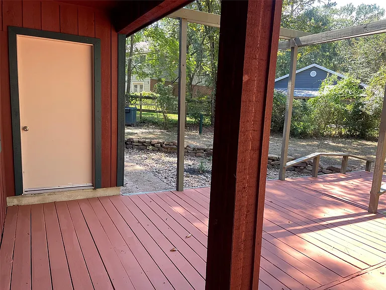 302 Somerset Rd — Photo 18