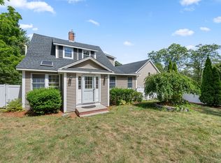 10 Scroxton Dr, Billerica, MA 01821