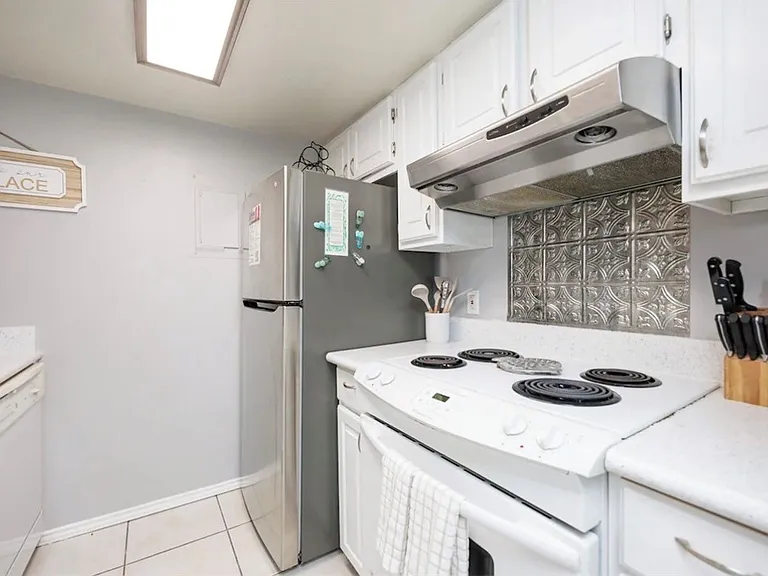 14921 Windward Dr #114 — Photo 7