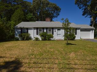 1 Freeman Rd, Yarmouth Port, MA 02675
