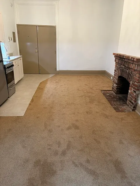 Studio, 400 sqft, $1,602 — Photo 4
