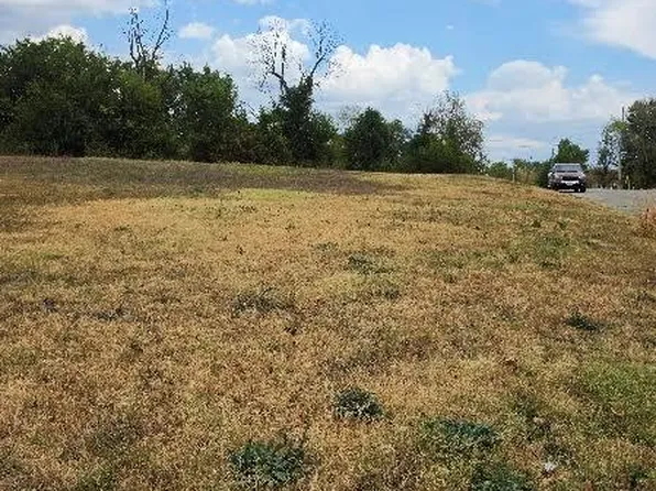549 Main St, Lebanon, MO 65536