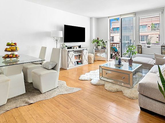 2nd image of 350 W 50th St APT 5EE