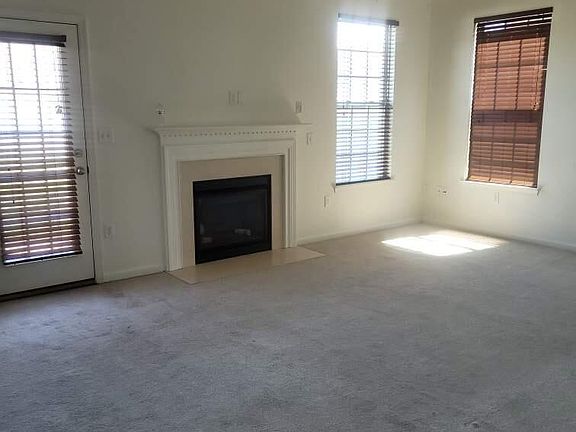 4th image of 1412 Nelson Street