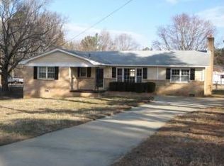 542 Sagefield Dr, Henderson, NC 27537