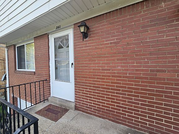 3rd image of 261 Universal Rd #0