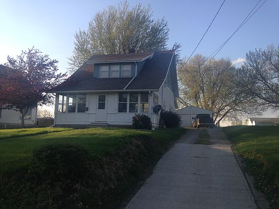 2 car detached garage