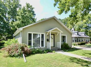 504 S Darst St, Eureka, IL