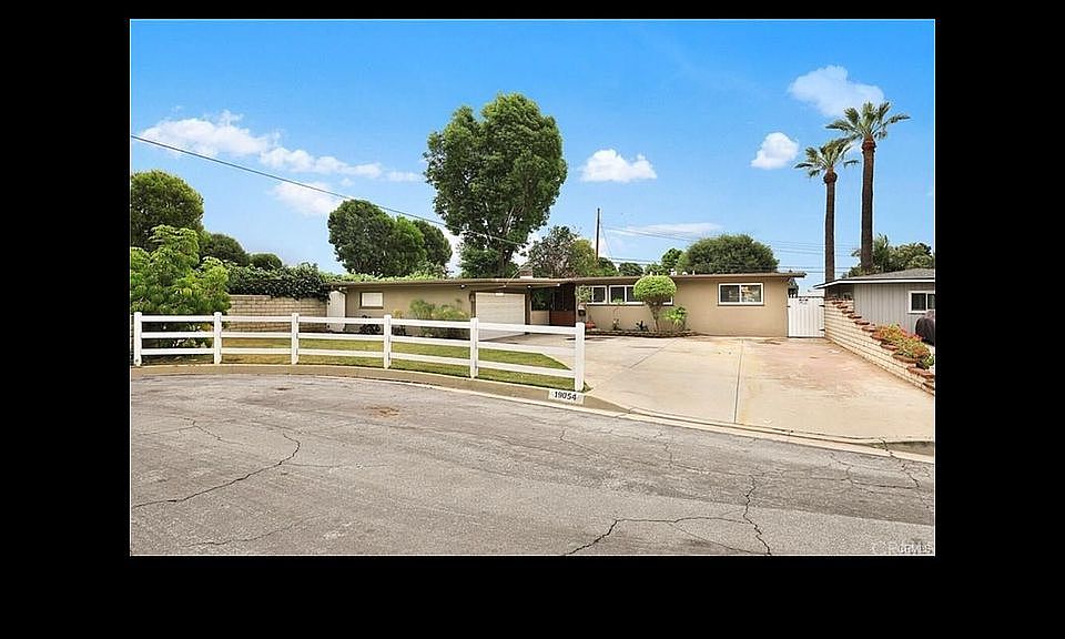 1st image of 19054 E Hollyvale St