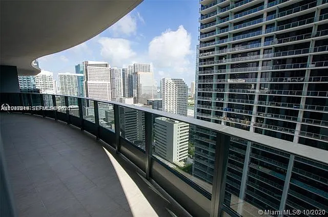 1000 Brickell Plz #2809 — Photo 6