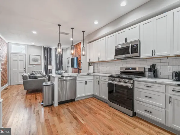 2225 E Chase St, Baltimore, MD 21213