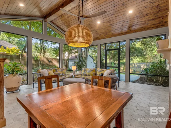 4 Wood Grove Cir, Fairhope, AL 36532