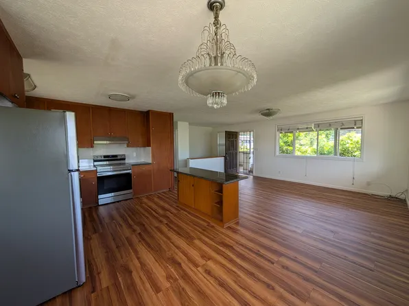 1554 Palolo Ave, Honolulu, HI 96816