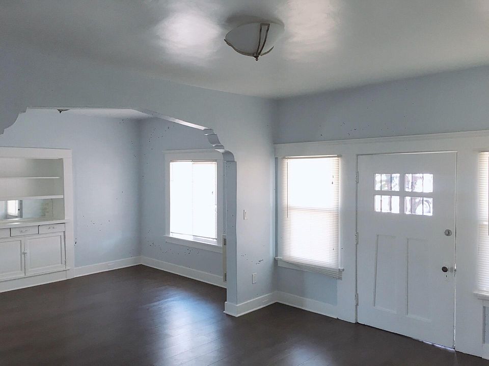 1st image of 517 Brittania St