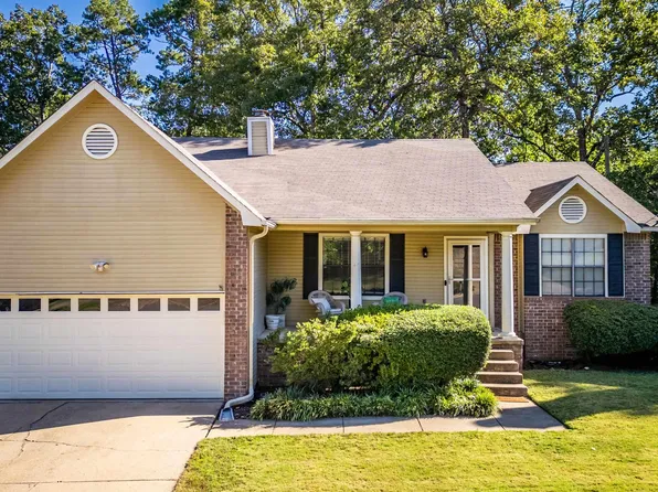 14304 Ridgewood Dr, Little Rock, AR 72211